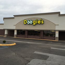 Doogie's Dollar - Front of building