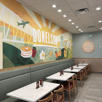 Keke's Breakfast Cafe - Interior - Breakfast & Brunch Near Me - Nashville, Tennessee