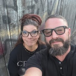 Hellscream Haunted House - Us online waiting to get in