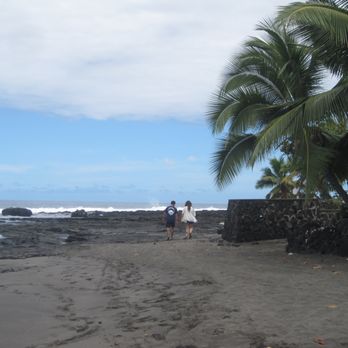Ho'okena Beach Park - Parks Near Me - Captain Cook, Hawaii