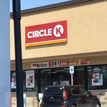 Circle K - a car parked in front of the store - Gas Stations Near Me - Louisville, Kentucky Circle K - a car parked in front of the store - Gas Stations Near Me - Louisville, Kentucky