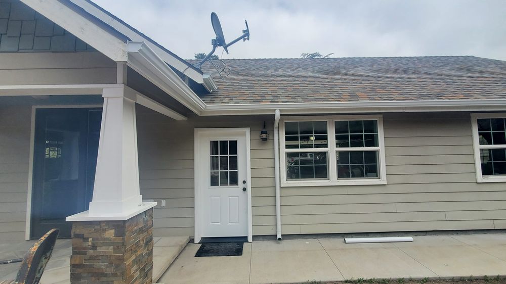 Slide of Echevarria Roofing