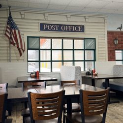 Vee's Grill & Coney Island - Tables and booths available