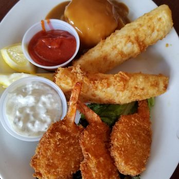 Hillcrest Restaurant - Seafood platter - Breakfast & Brunch Near Me - Las Vegas, New Mexico
