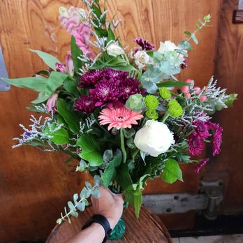 Lee's Florist & Nursery - Bouquet of the Day - Florists Near Me - Berkeley, California Lee's Florist & Nursery - Bouquet of the Day - Florists Near Me - Berkeley, California