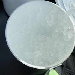 Griff's Hamburgers - The ice with a splash of sprite and the incorrect receipt