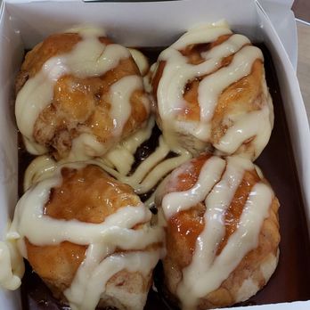 KFC - Dessert biscuits - Fast Food Near Me - Bradley, Illinois