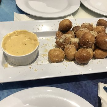Mellow Mushroom Chantilly - Pizza Near Me - Chantilly, Virginia