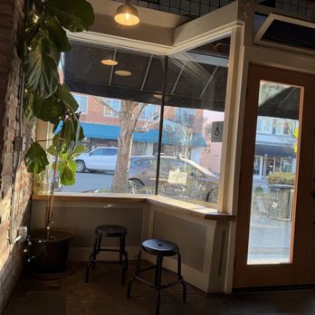 Fourscore Coffee House - Coffee & Tea Near Me - Roseville, California