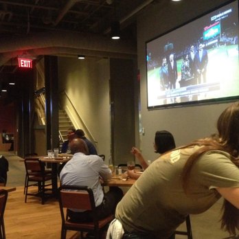 Creatwood Tavern - Large screen tv projection - Cocktail Bars Near Me - Smyrna, Georgia Creatwood Tavern - Large screen tv projection - Cocktail Bars Near Me - Smyrna, Georgia