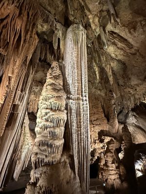 Luray Caverns by null