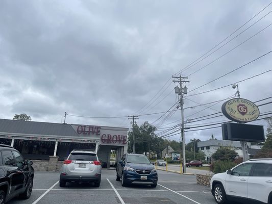 Olive Grove Restaurant & Lounge by null