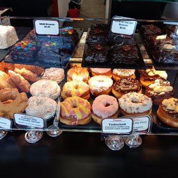 Legendary Doughnuts - Bakeries Near Me - Covington, Washington Legendary Doughnuts - Bakeries Near Me - Covington, Washington