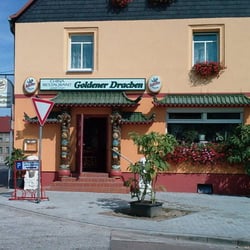 Goldener Drache