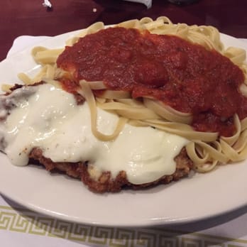 Manoli Canoli - Chicken parmigiana - Italian Near Me - Chevy Chase, Maryland