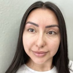 Brow/lip threading by Tara