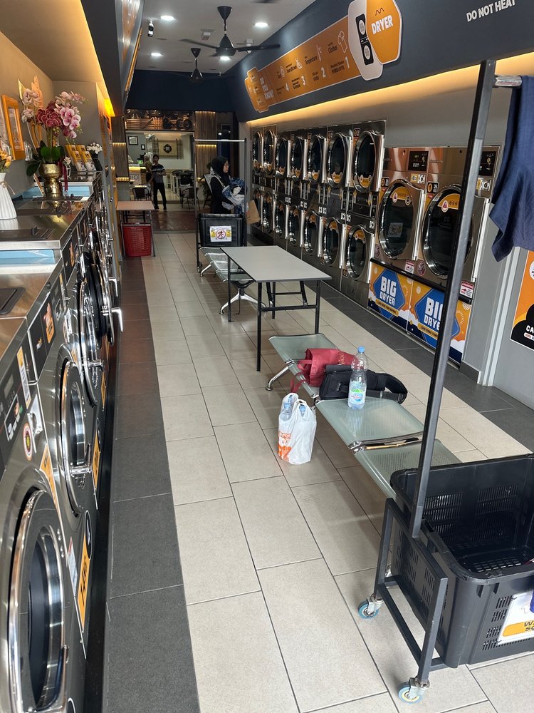 LAUNDRY 7 Jln Tun Fuad Stephens, Kota Kinabalu, Sabah, Malaysia