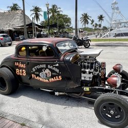 Cobb's Landing - A cool ride out front