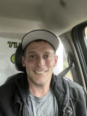 Berks Lawn & Maintenance Logo