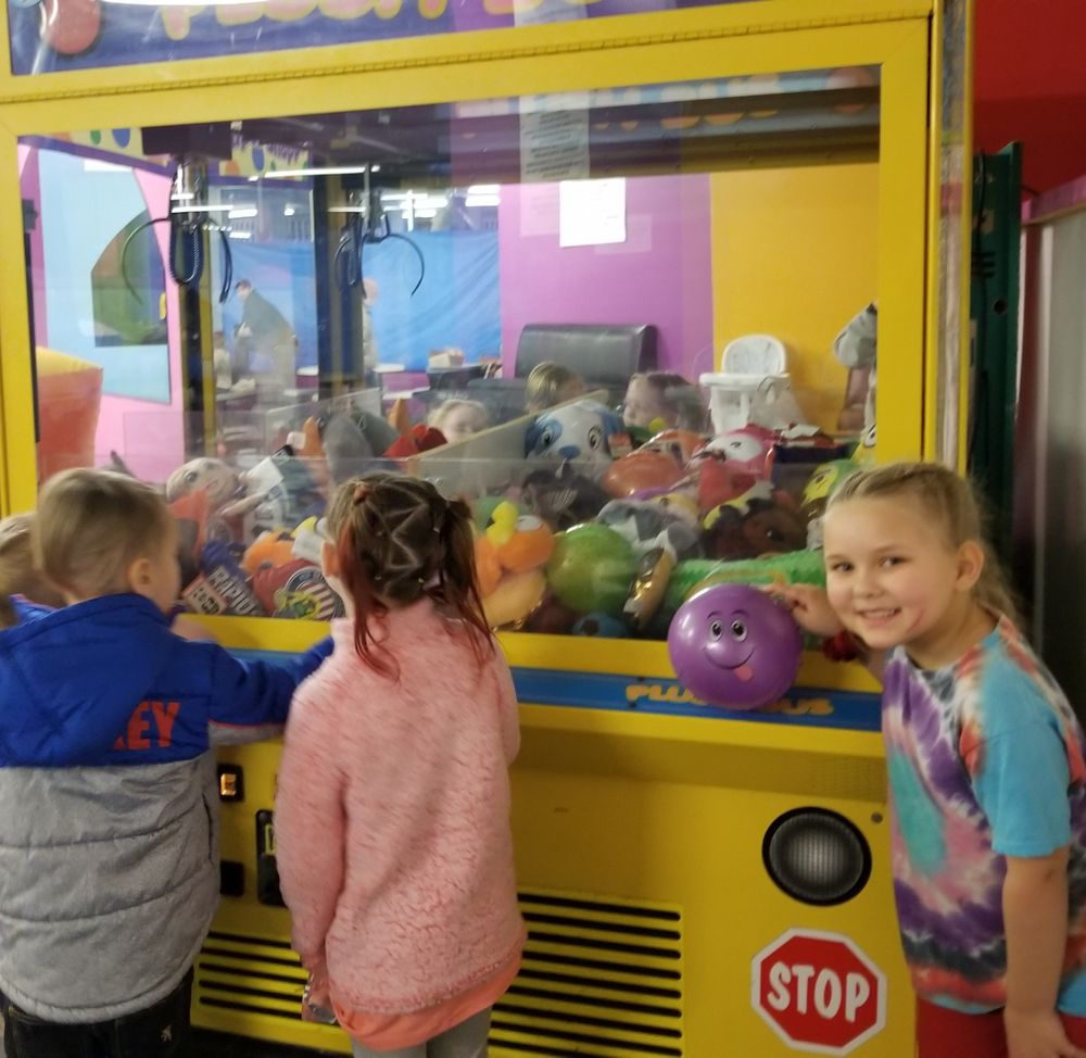 THE HOUSE OF BOUNCE 14 Photos 16101 McMullen Hwy SW, Cumberland