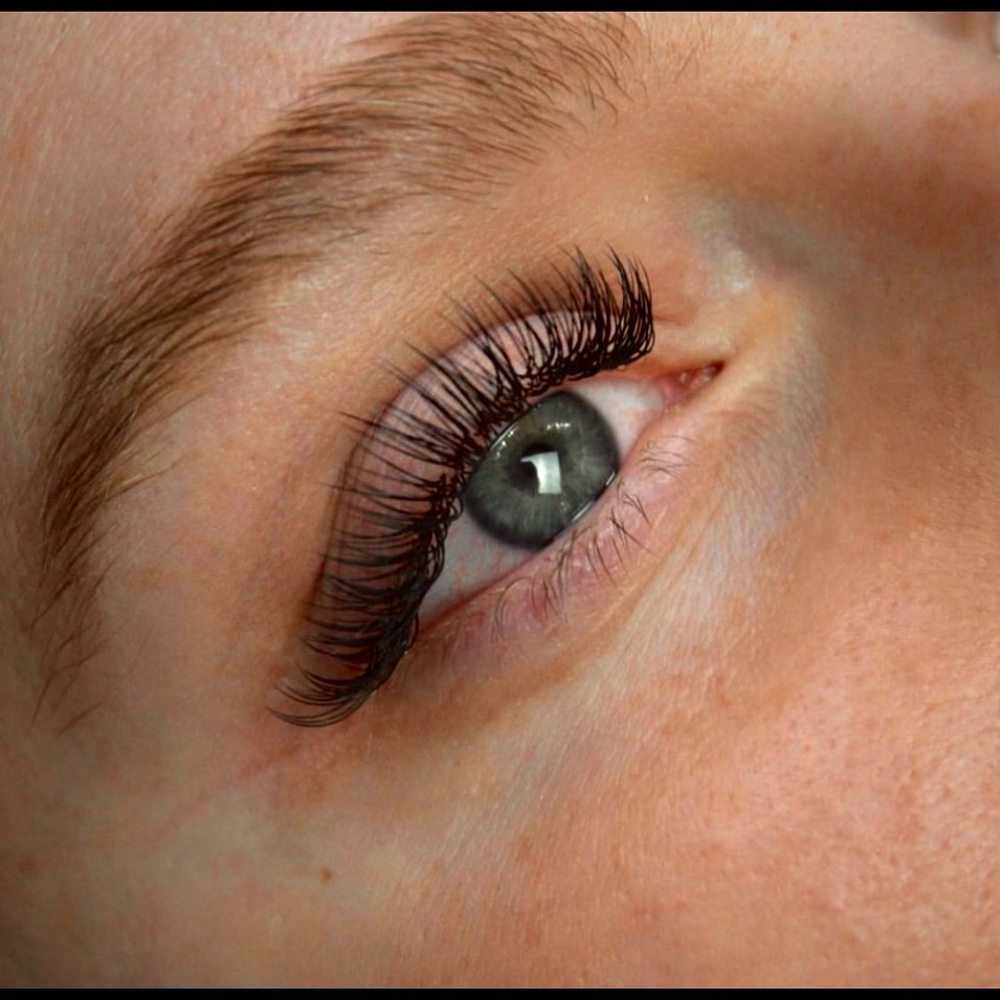 Gem Salon & Boutique Logo