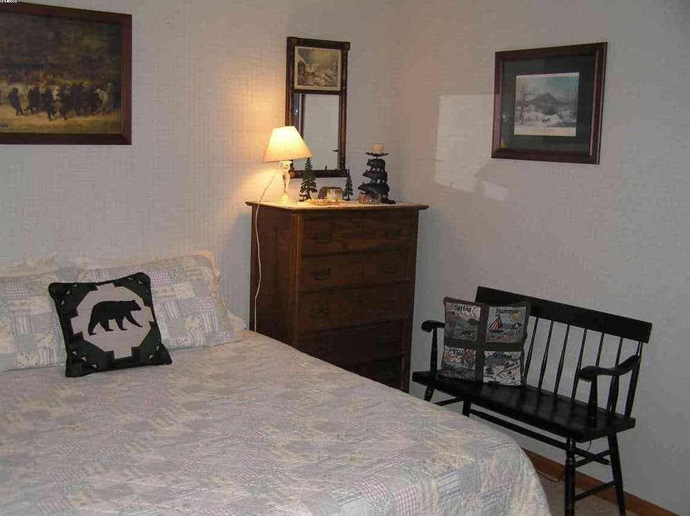 WEATHERVANE LODGE Updated September 2024 113 Dorr Fitch Rd, West