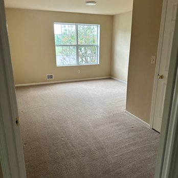 Mary Cleaning Services - Home Cleaning Near Me - Cohoes, New York