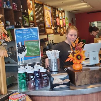 Ben & Jerry’s - Inside - Ice Cream & Frozen Yogurt Near Me - Gatlinburg, Tennessee