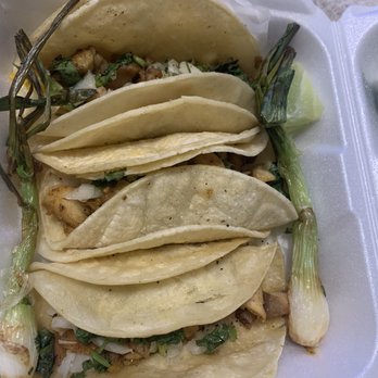 My Ranch Taqueria - Chicken tacos pre green tomatillo salsa - Mexican Near Me - Englewood, New Jersey