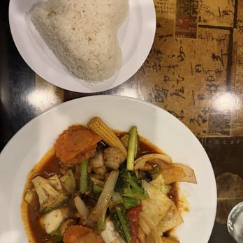 Spice Thai Restaurant - Cashew with vegetables - Thai Near Me - Orlando, Florida Spice Thai Restaurant - Cashew with vegetables - Thai Near Me - Orlando, Florida