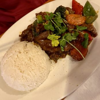 CÔBA - lemongrass beef rice plate - Vietnamese Near Me - Seattle, Washington