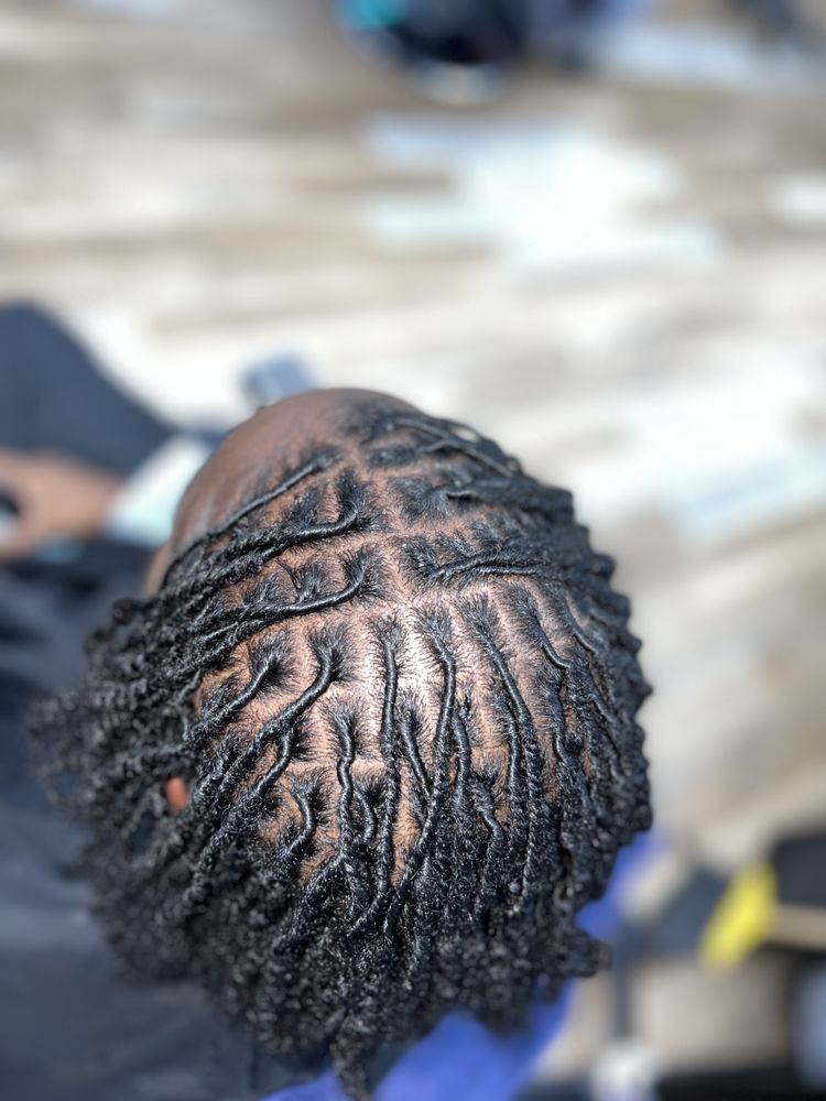 Loc Bar Healthy Hair Studio Logo