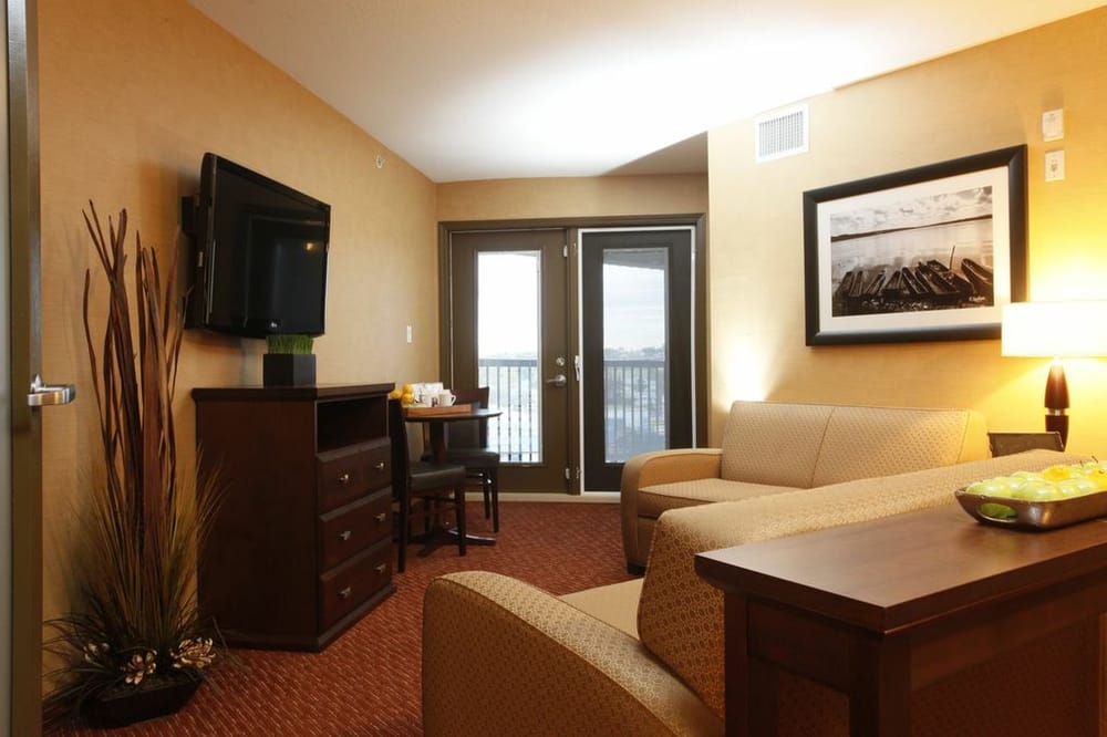 POMEROY HOTEL FORT ST. JOHN Updated September 2024 18 Photos