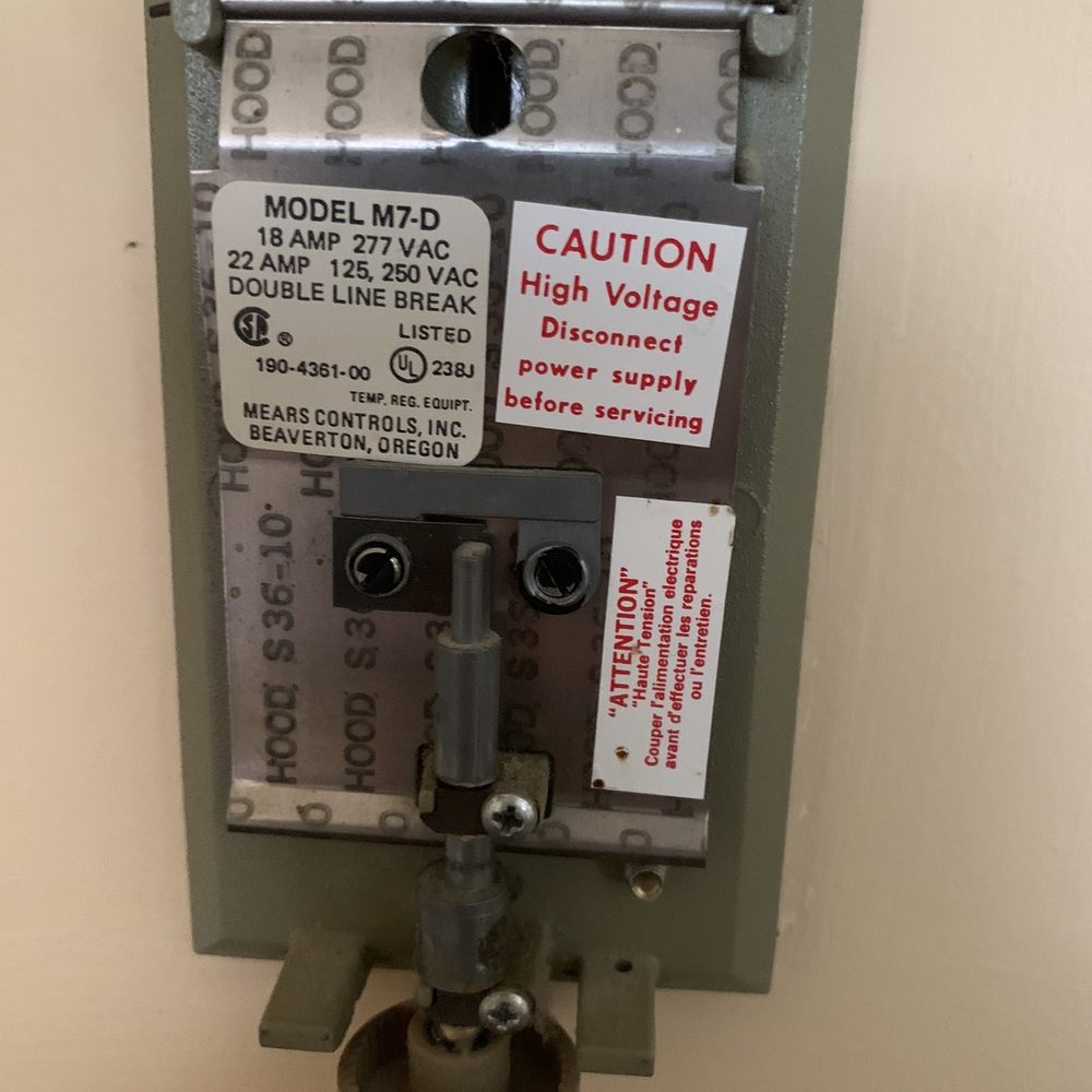 The thermostat that looks like it would electrocute you The thermostat that looks like it would electrocute you