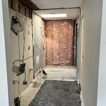 Blue Construction & Plumbing - Bare bathroom! - General Contractors Near Me - Sunrise, Florida Blue Construction & Plumbing - Bare bathroom! - General Contractors Near Me - Sunrise, Florida