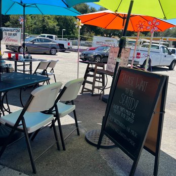Auntie Mame's - tables and umbrellas - Breakfast & Brunch Near Me - Scotts Valley, California