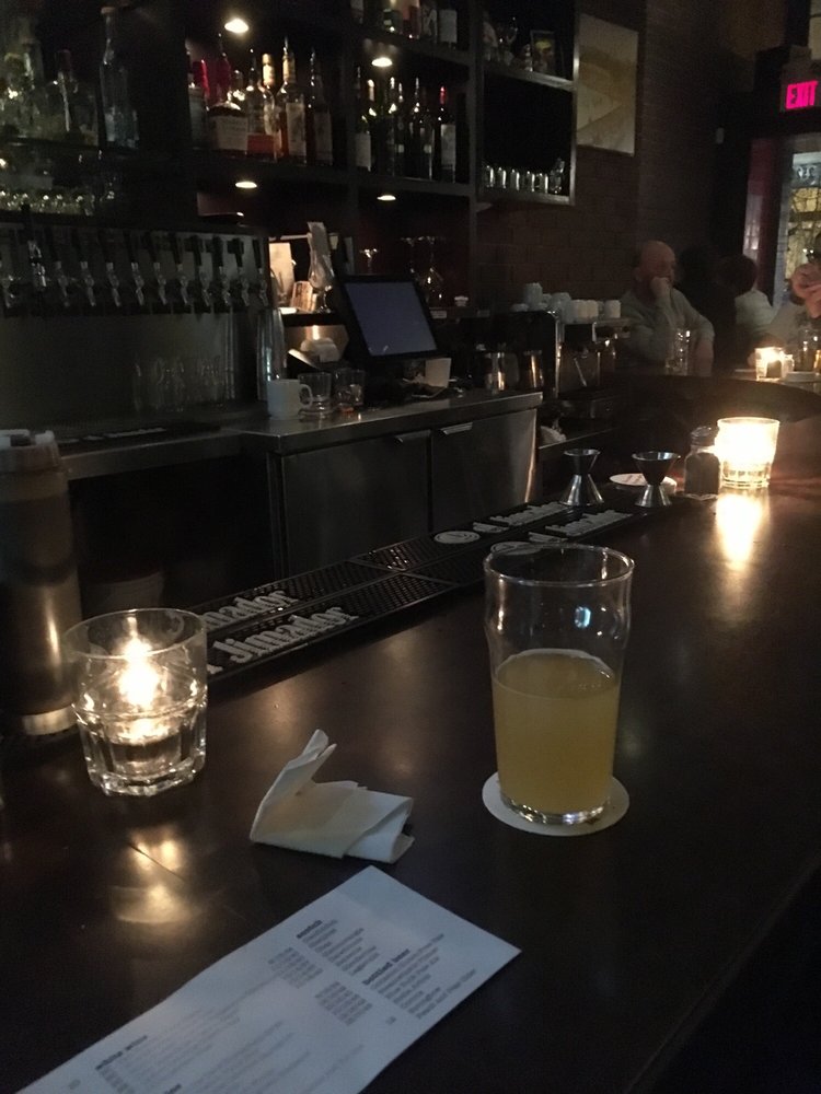 pub image