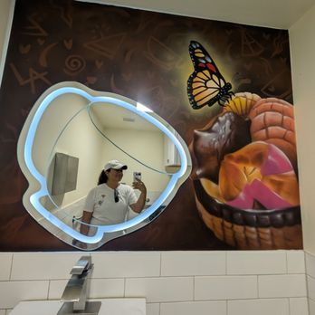 Con Azucar Cafe - Cute (and clean) restroom - Coffee & Tea Near Me - Los Angeles, California Con Azucar Cafe - Cute (and clean) restroom - Coffee & Tea Near Me - Los Angeles, California