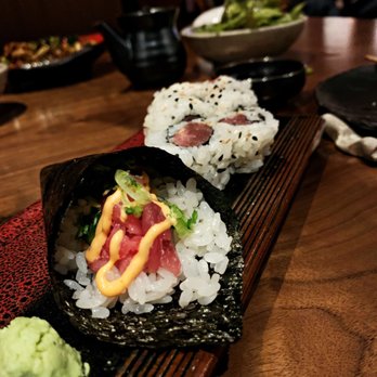 Kuro - Maki roll and hand roll - Japanese Near Me - Atlantic City, New Jersey Kuro - Maki roll and hand roll - Japanese Near Me - Atlantic City, New Jersey