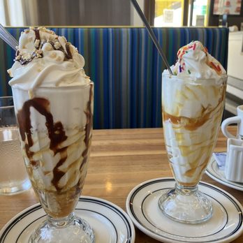 Maverick Jack's Burlingame - Sundaes - New American Near Me - Burlingame, California Maverick Jack's Burlingame - Sundaes - New American Near Me - Burlingame, California