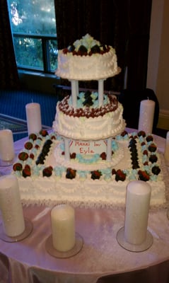 Villa D'oro Italian Deli and Bakery by null