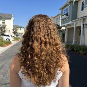 Dustin Berlin - Right after cut - from the back - Hair Stylists Near Me - Long Beach, California Dustin Berlin - Right after cut - from the back - Hair Stylists Near Me - Long Beach, California