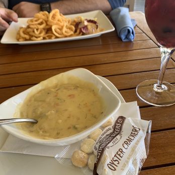 Snug Harbour - Clam chowder - Seafood Near Me - Mississauga, Ontario