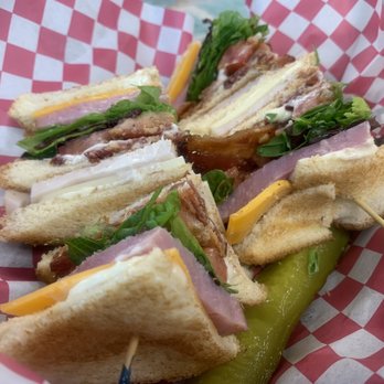 Sisters Bistro - Perfect club - Buffets Near Me - Mount Pleasant, Texas