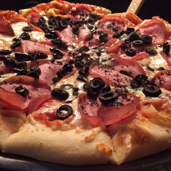 Zeeks Pizza - Large Canadian Bacon & Black Olive - Pizza Near Me - Seattle, Washington Zeeks Pizza - Large Canadian Bacon & Black Olive - Pizza Near Me - Seattle, Washington