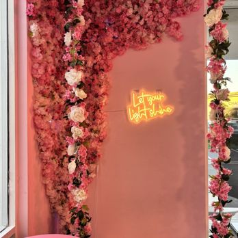 Nobibi - Seat for photos - Ice Cream & Frozen Yogurt Near Me - Buena Park, California