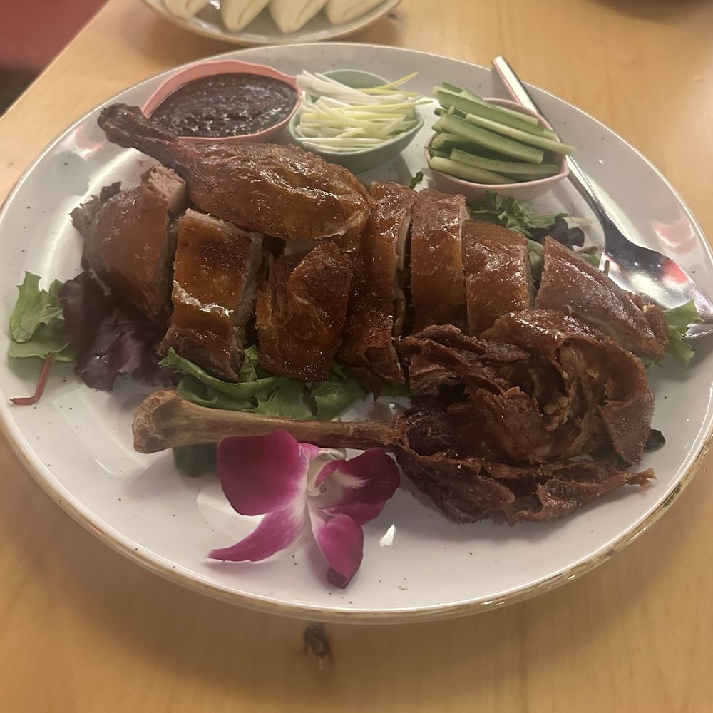 Fried House Crispy Duck 本樓香酥鸭 (P)duck Fried House Crispy Duck 本樓香酥鸭 (P)duck
