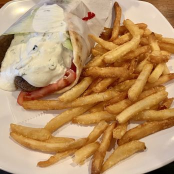 Yianni's Cafe - Very good gyro - Greek Near Me - Ocean City, New Jersey