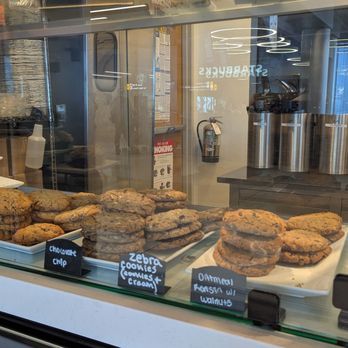 UNCOMMON GROUNDS - Updated February 2026 - 16 Reviews - 737 Albany