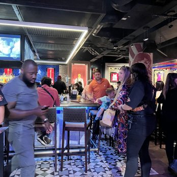 Hard Rock Cafè - Cafes Near Me - London, XGL
